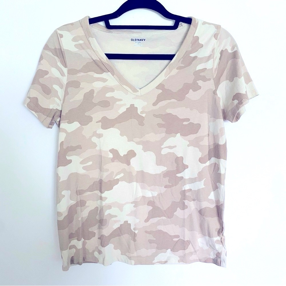 Old Navy Tan Camo Short Sleeve Tee - Picture 2 of 4